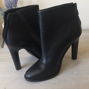 NWOT Joie Boots